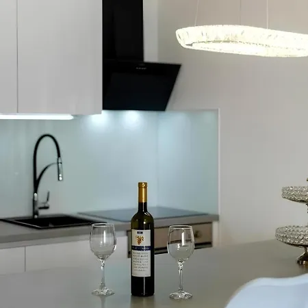 David Τρογκίρ